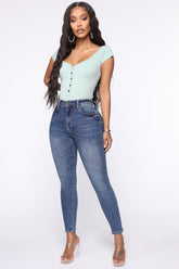 The Comeback Push Up Skinny Jeans - Dark Wash Ins Street