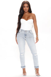 Piece Of Your Love Boyfriend Jeans - Light Blue Wash Ins Street