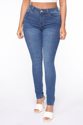 Maya Classic Skinny Jeans - Medium Blue Wash Ins Street