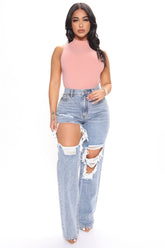 Sassy Straight Leg Jeans - Light Blue Wash Ins Street