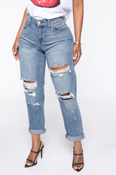 Know It All Mid Rise Boyfriend Jeans - Medium Blue Wash Ins Street