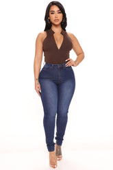 Soho Super Stretch High Rise Jeggings - Dark Wash Ins Street