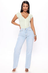 Lost Your Number Slouchy Straight Leg Jeans - Light Blue Wash Ins Street