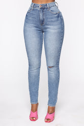 Need A Pick Me Up Ultra High Rise Jeans - Light Blue Wash Ins Street