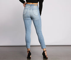 High Rise Destructed Diva Skinny Jeans insstreet