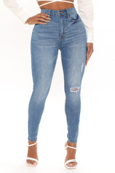All Your Curves Stretch Skinny Jeans - Medium Blue Wash Ins Street