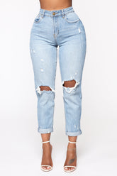 Keepin Me Stressed Boyfriend Jeans - Medium Blue Wash Ins Street