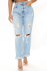 Harley Blown Knee Stretch Boyfriend Jeans - Light Blue Wash Ins Street