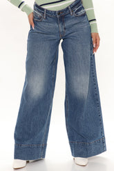 The 90's Called Wide Leg Jeans - Medium Blue Wash Ins Street