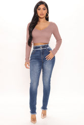 Florence Fray Hem Skinny Jeans - Dark Wash Ins Street