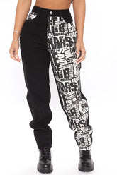 She's A Savage Mom Jeans - Black Ins Street