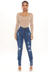 She's A Treat Skinny Jeans - Medium Blue Wash Ins Street
