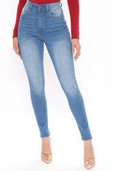 Your Favorite Stretch Skinny - Light Blue Wash Ins Street