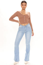 Back On Top Stretch Flare Jeans - Light Blue Wash Ins Street