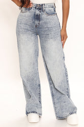 Keep It Cool Straight Leg Jeans - Light Blue Wash Ins Street