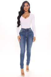 On Top Of The World Skinny Jeans - Medium Blue Wash Ins Street