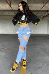 Cara Distressed Boyfriend Jeans - Light Blue Wash Ins Street