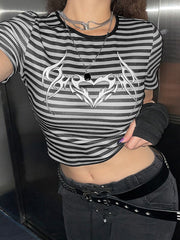 Word Abstract Heart Slim Fit Cropped Pullover Crewneck Top Ins street