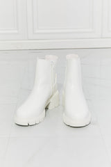 MMShoes What It Takes Lug Sole Chelsea Boots in White Ins Street