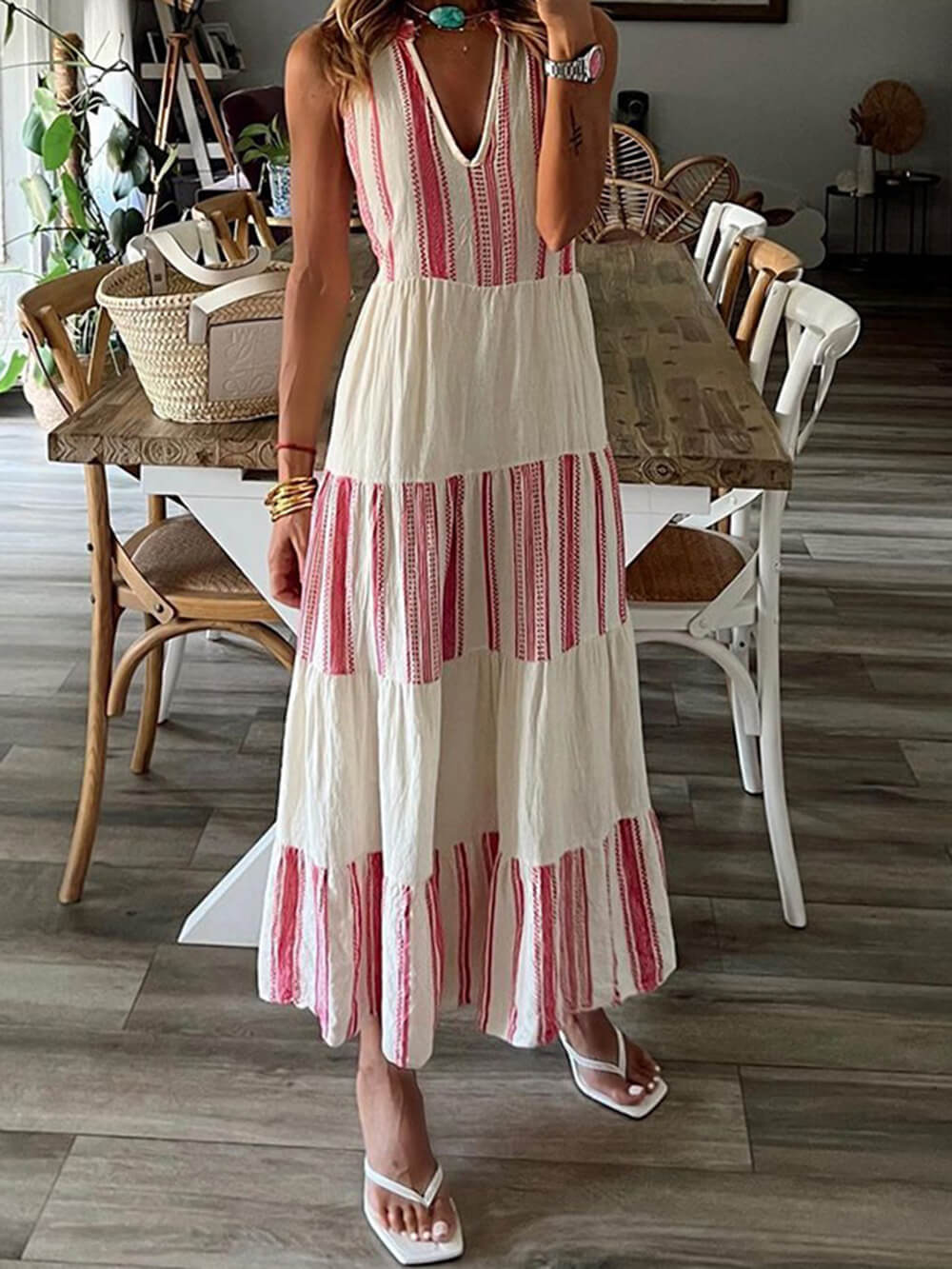 Stylish Striped Printed Charming V-Neck Sleeveless Midi Dress InsStreet