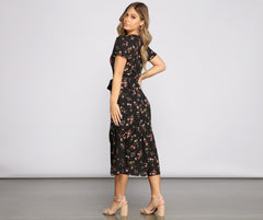 Sweet And Chic Charming Ditsy Floral Midi Dress InsStreet