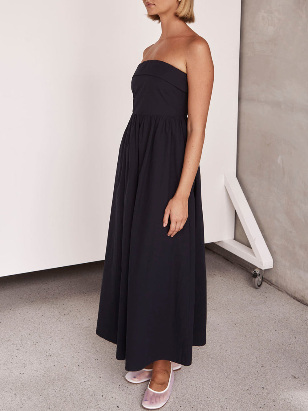 Resort Style Tulare Charming Strapless Midi Dress InsStreet