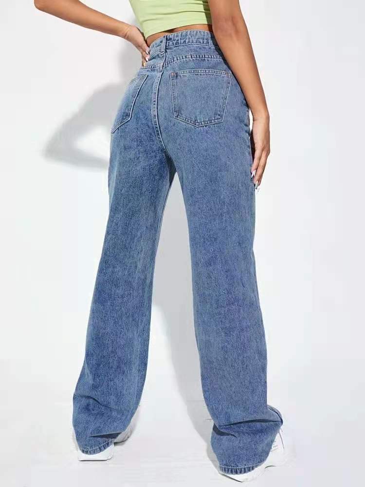 Keep It Classy Tapered Mom Jeans - Light Blue Wash Ins Street