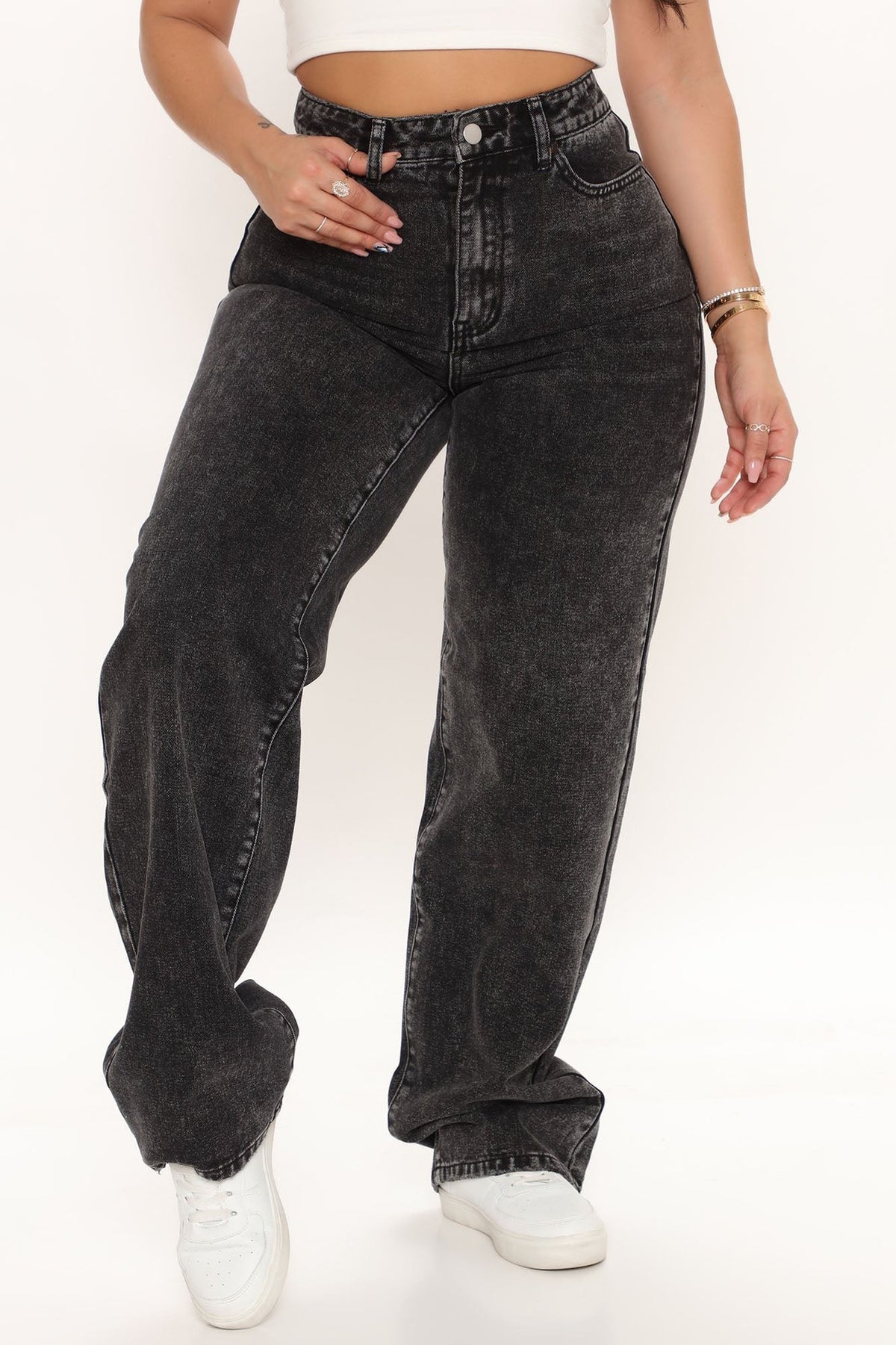 Night Out In L.A. Straight Leg Jeans - Black Ins Street