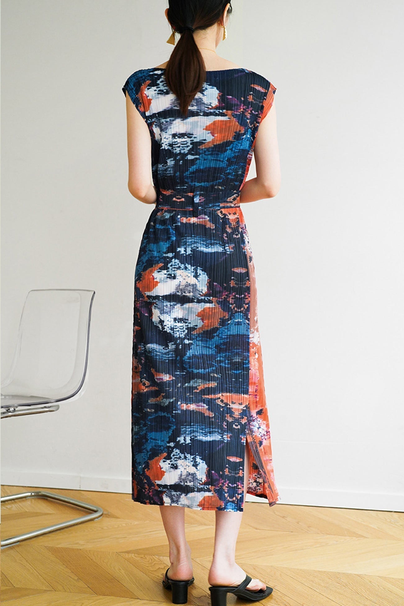 Printed Sleeveless Dress with Side Slit and Full Pleats InsStreet