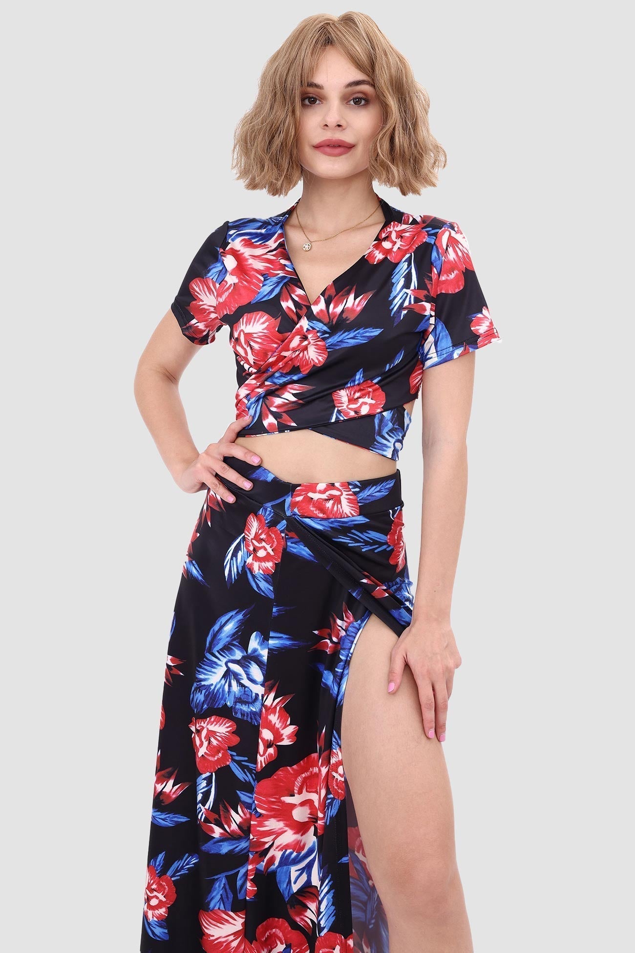 V-neck Printed Two-piece Dress with Waist-revealing Design InsStreet