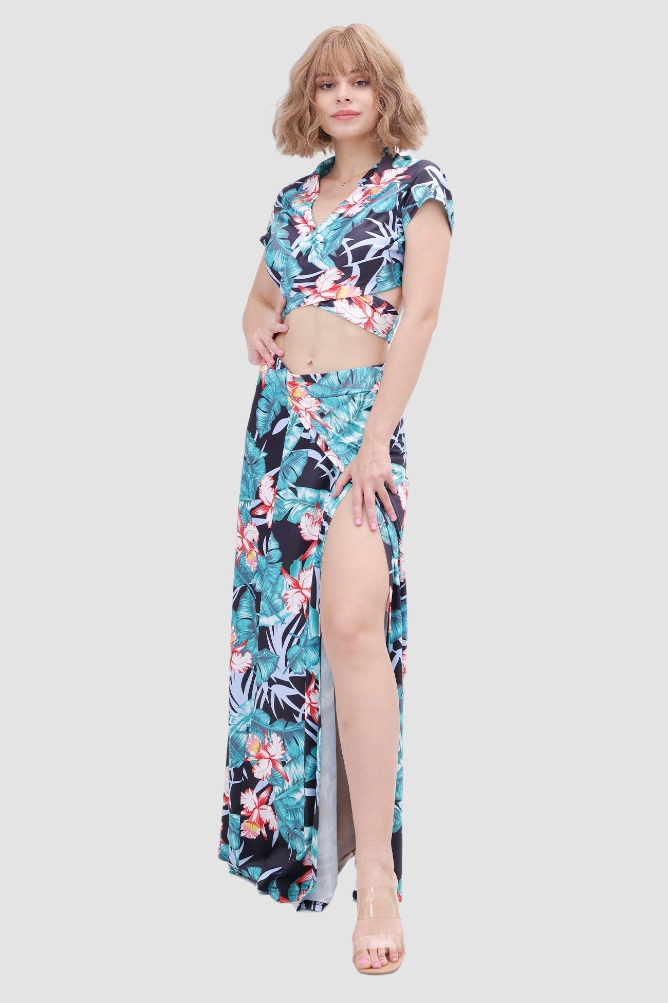 V-neck Printed Two-piece Dress with Waist-revealing Design InsStreet