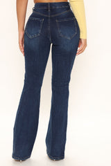 Distressed Slimming Flare Jeans - Dark Wash Ins Street