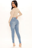 Say Less Booty Lifting Skinny Jeans - Light Blue Wash Ins Street