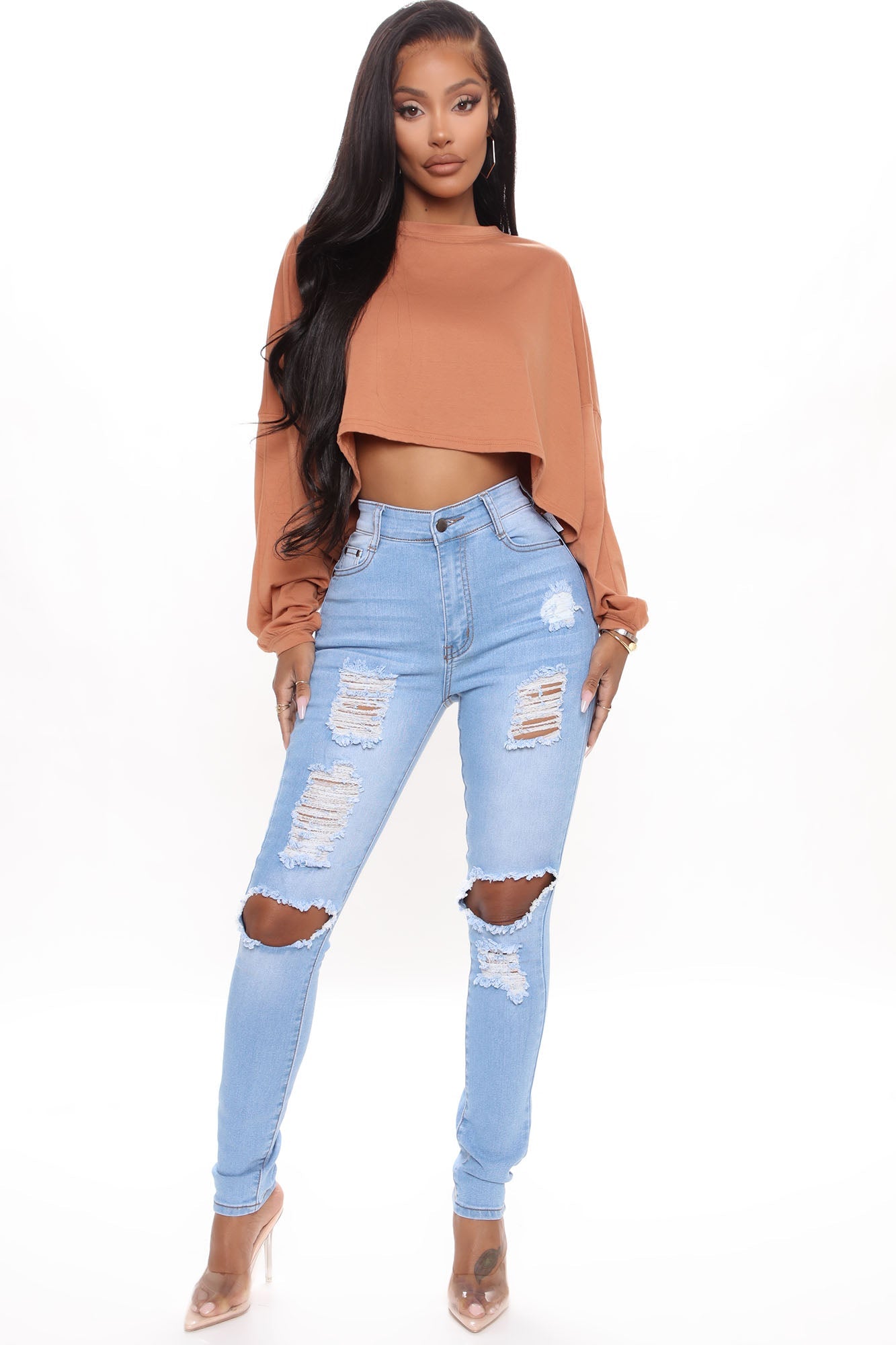 Say Yes To Distress Jeans - Light Blue Wash Ins Street