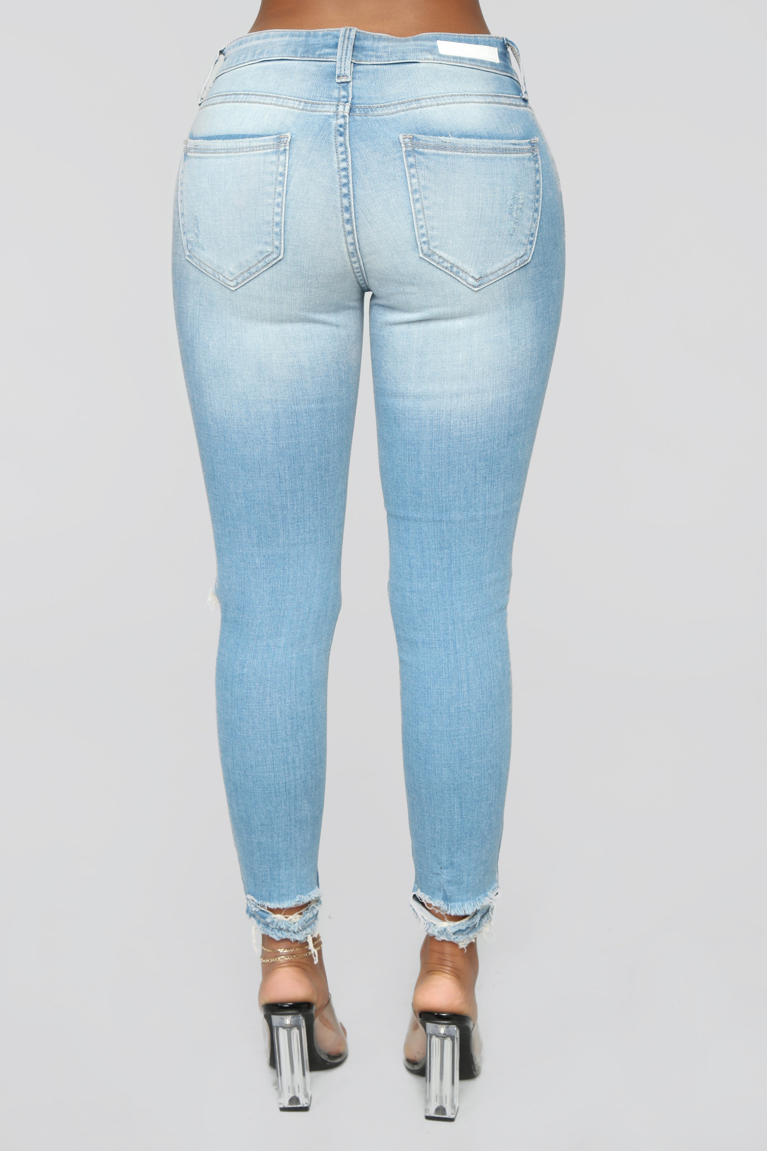 Walking On The Beach Crop Jeans - Medium Blue Wash Ins Street