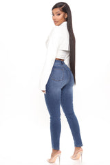 It's A Classic Crop Jeans - Dark Wash Ins Street