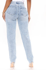 Took Him By Surprise Slim Fit Boyfriend Jeans - Light Blue Wash Ins Street