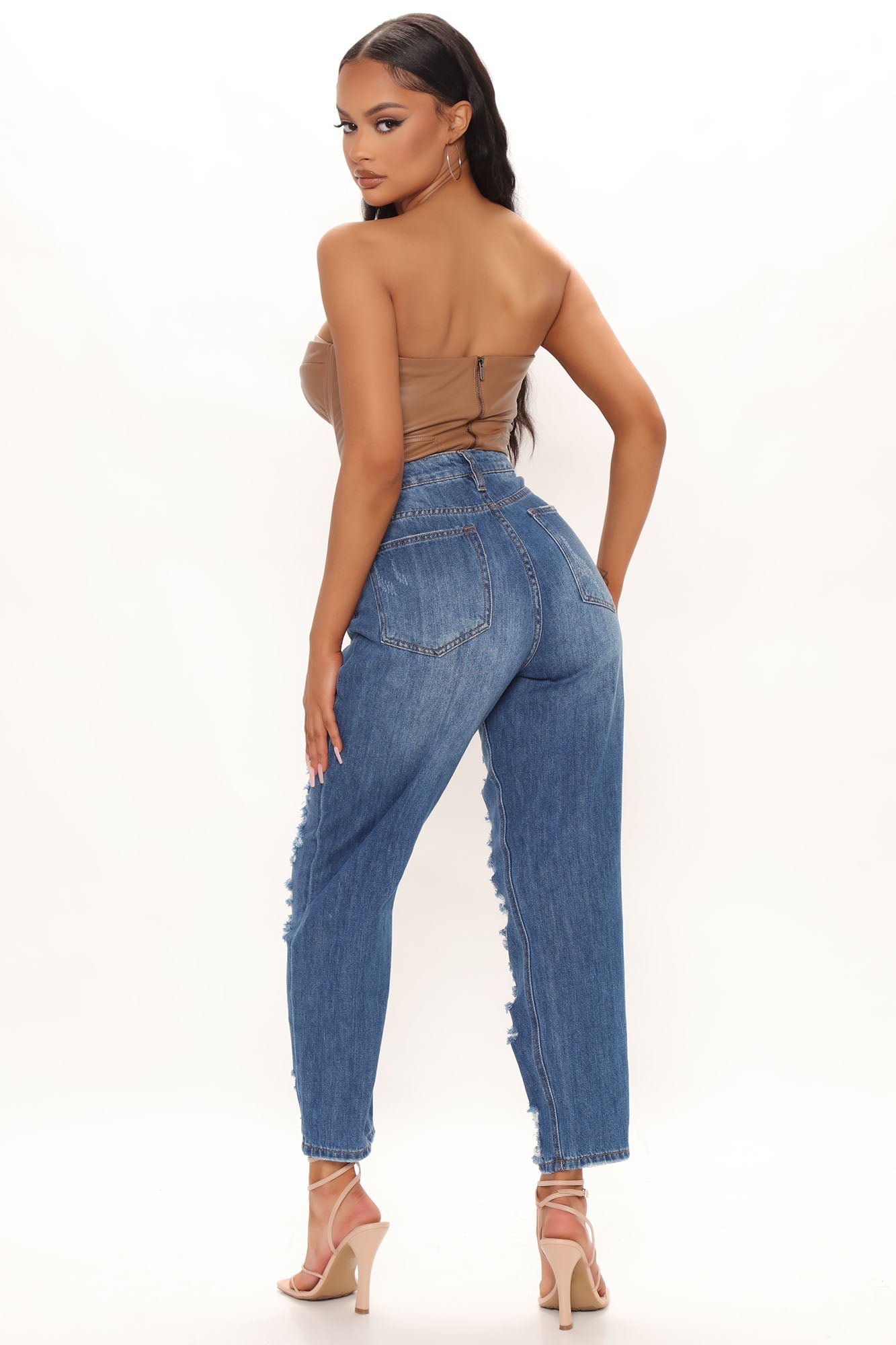 After Party High Waist Destroyed Mom Jeans - Dark Wash Ins Street