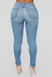 Canopy Jeans - Light Blue Wash Ins Street