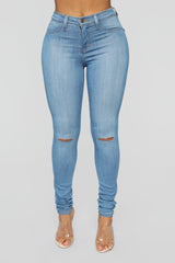 Canopy Jeans - Light Blue Wash Ins Street