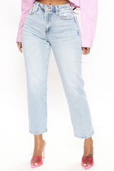 Besties' Mom High Rise Jeans - Light Blue Wash Ins Street