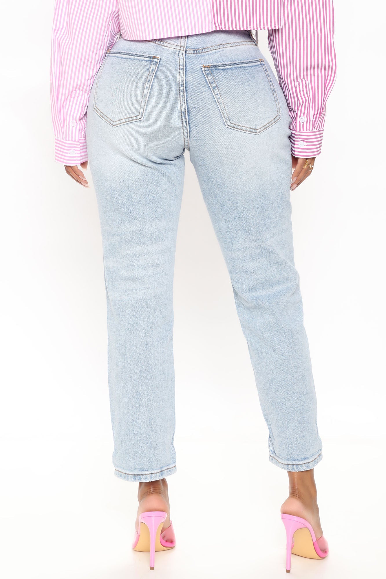 Besties' Mom High Rise Jeans - Light Blue Wash Ins Street