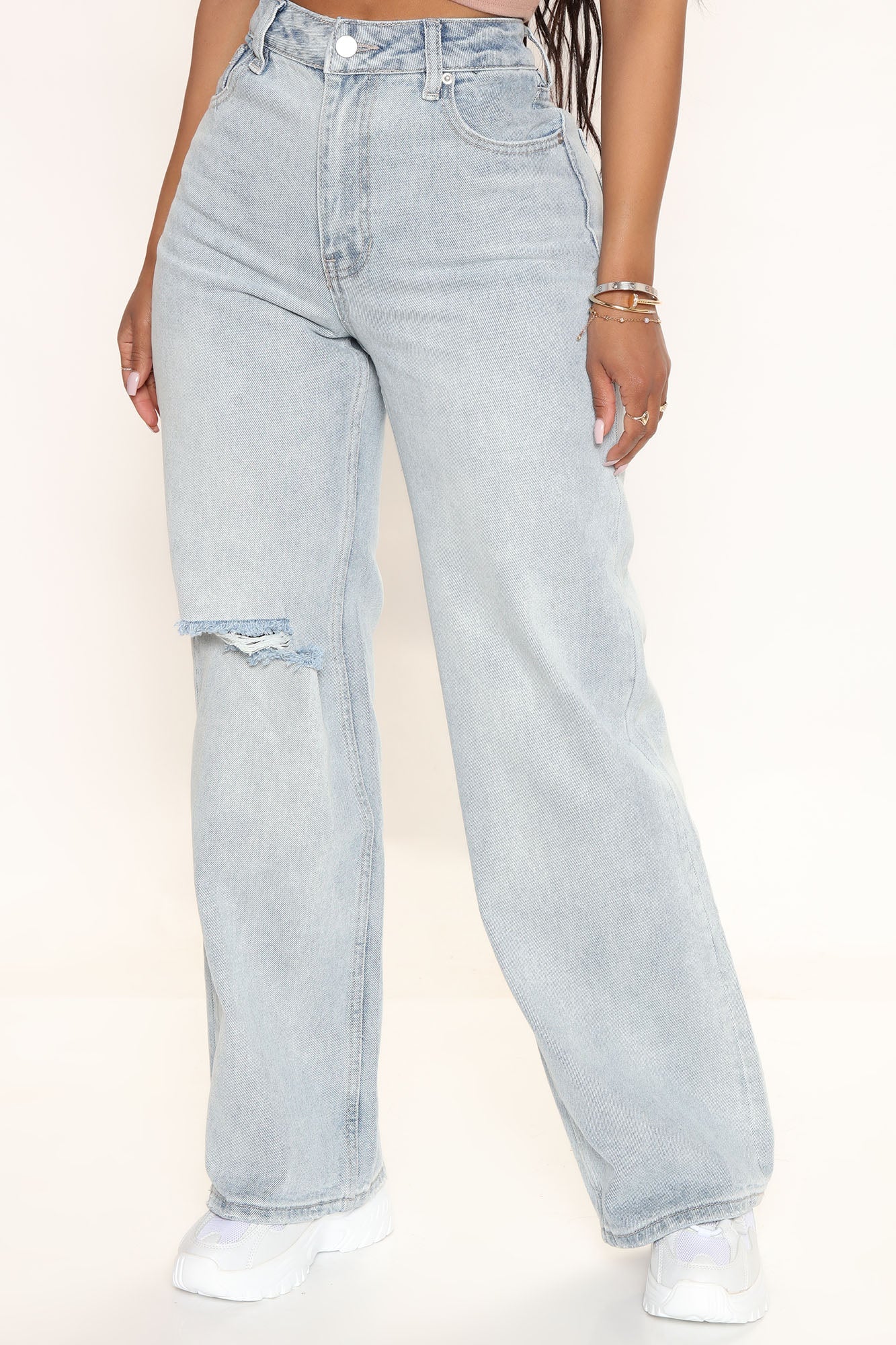 Loose And Easy High Waist Ripped Straight Leg Jeans - Light Blue Wash Ins Street