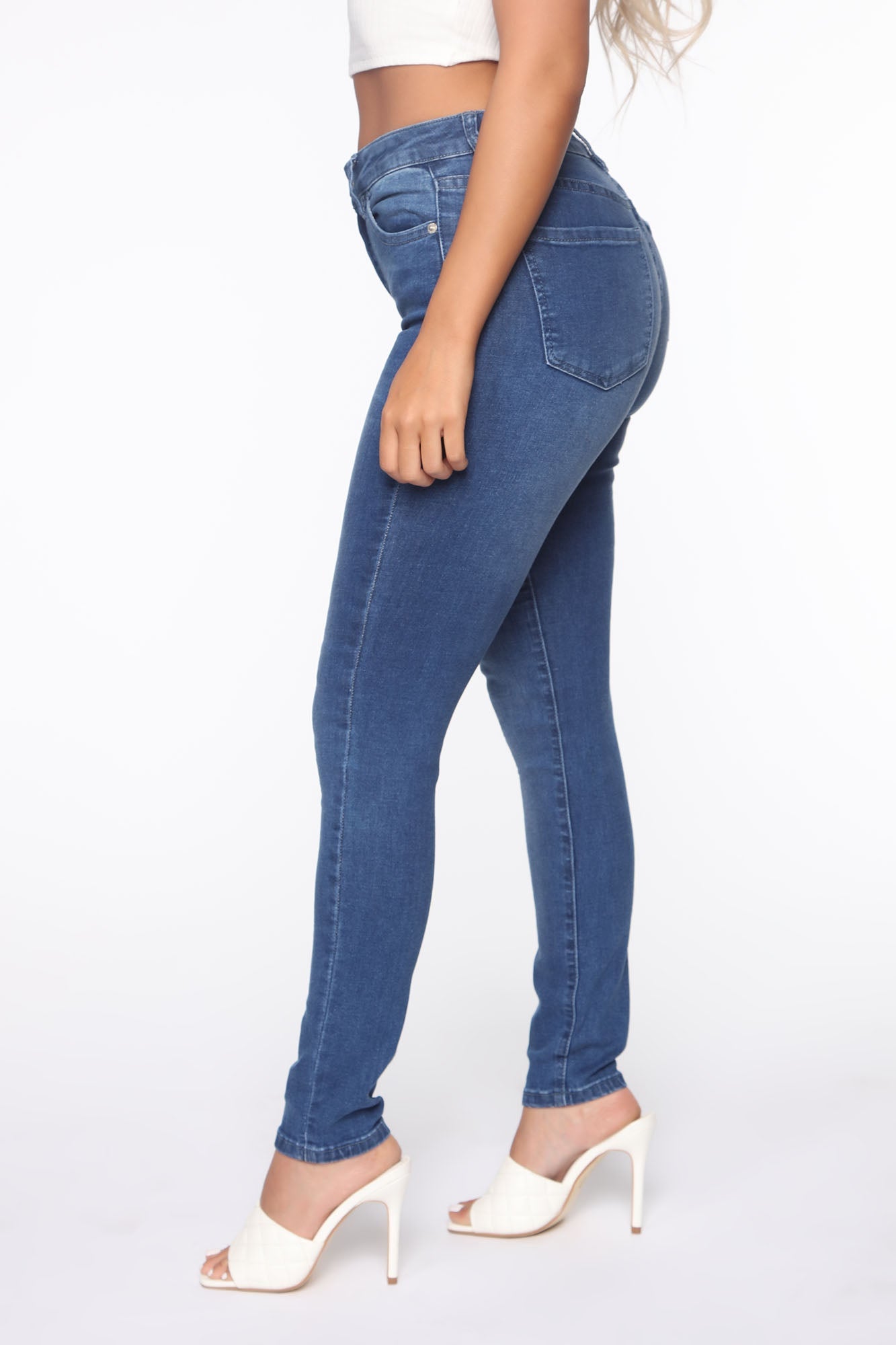 Maya Classic Skinny Jeans - Medium Blue Wash Ins Street