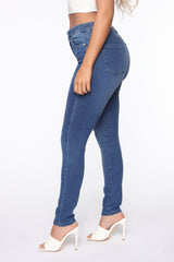 Maya Classic Skinny Jeans - Medium Blue Wash Ins Street