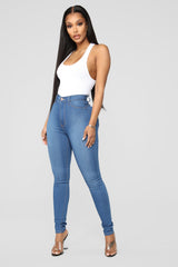 Classic Beauty Skinny Jeans - Medium Blue Wash Ins Street