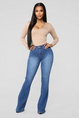 Jodie High Rise Flare Jeans - Medium Blue Wash Ins Street