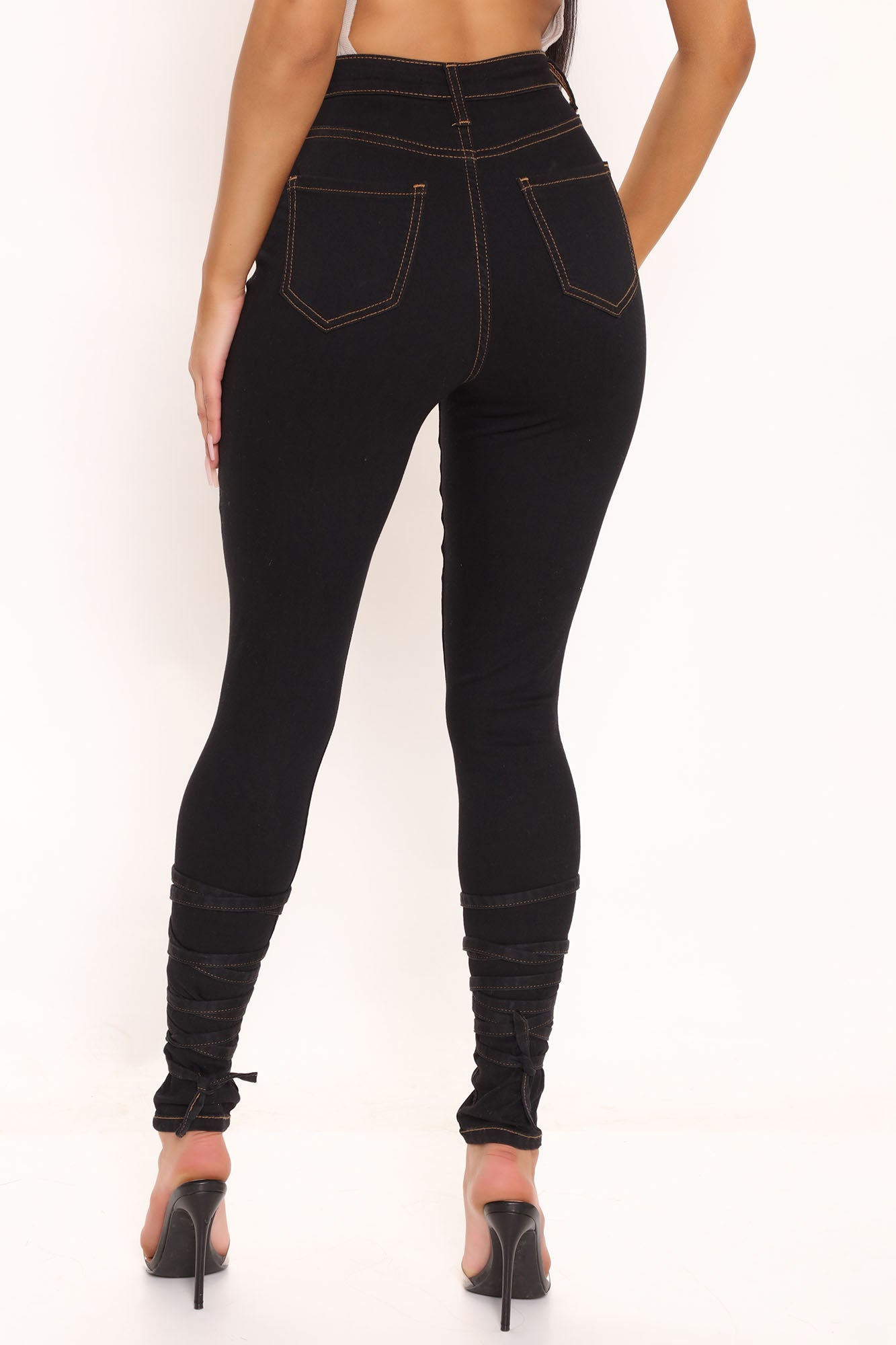Can't Tie Me Down High Rise Skinny Jeans - Black Ins Street