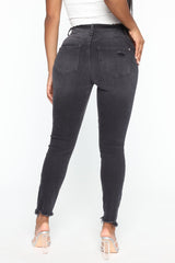 Hallie Sculpting Ankle Jeans - Black Ins Street