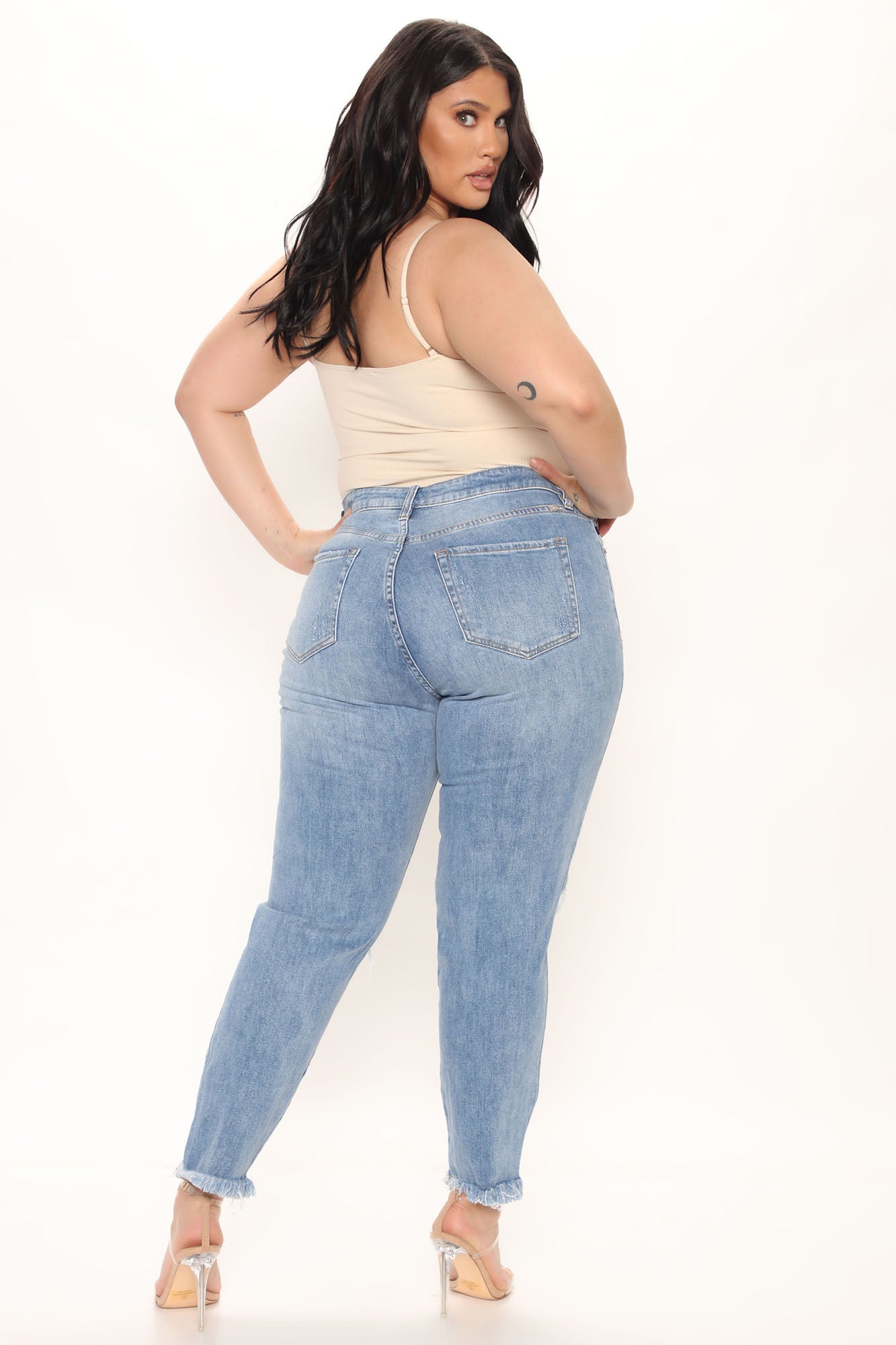 Love Me Ripped Mom Jeans - Medium Blue Wash Ins Street
